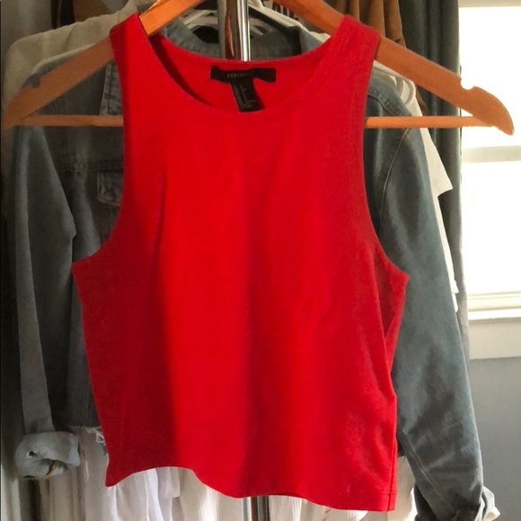Red cropped tank - Picture 3 of 3
